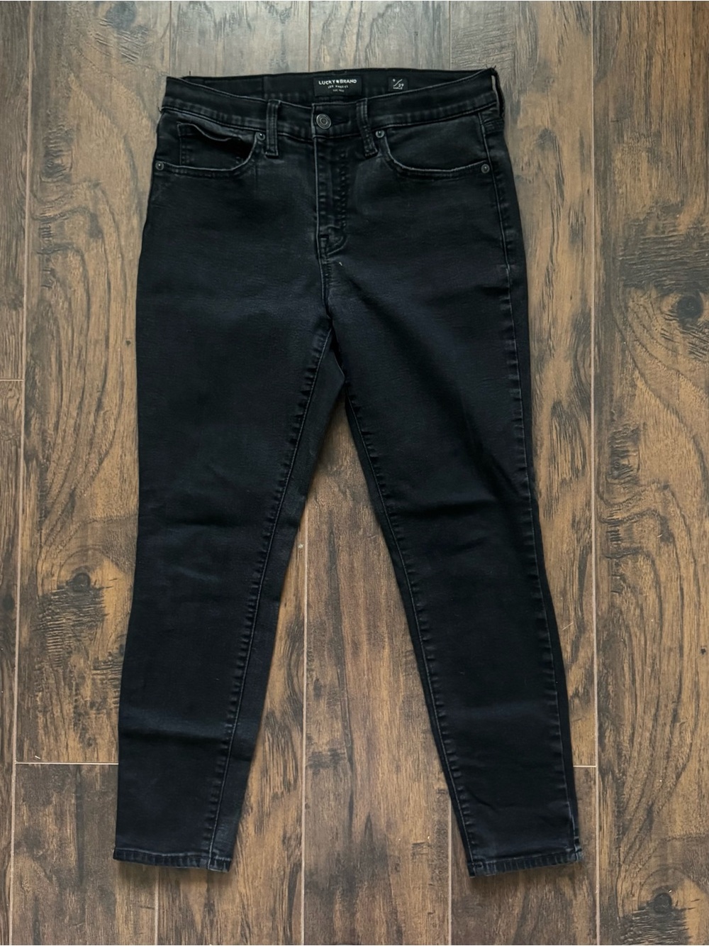 Lucky Brand Size 8 Black Mid Rise Skinny Ava Ankle Jeans